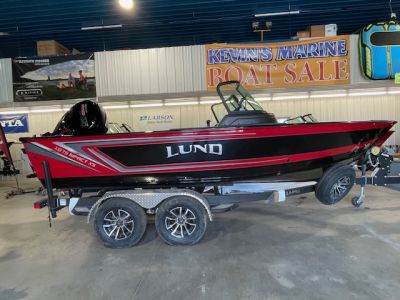 2025 Lund 1875 Impact XS Sport (Heritage Red/Black)